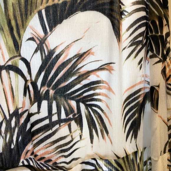 Floor length tropical O’Neill skirt - Picture 5 of 6